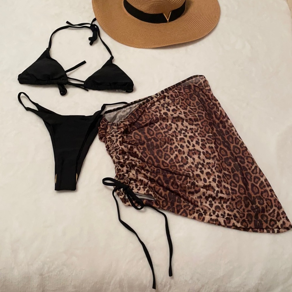 Matte Three piece swimwear